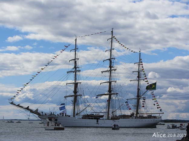 Tall Ships Races Helsinki 2013's Parade of Sail Picture 757_1